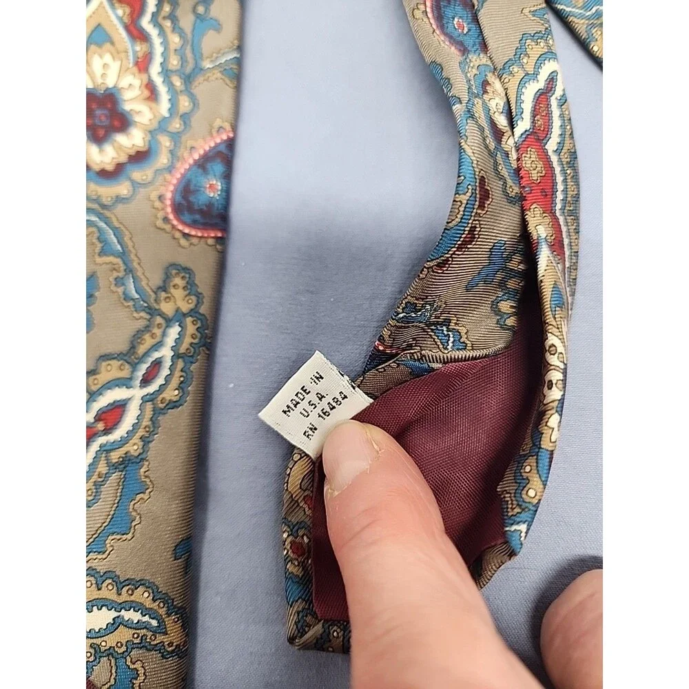Vintage Gant 100% Silk Neck Tie Multicolor Paisley Paisley Floral